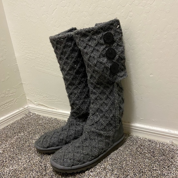 UGG LATTICE CARDY BOOT - Picture 2 of 5